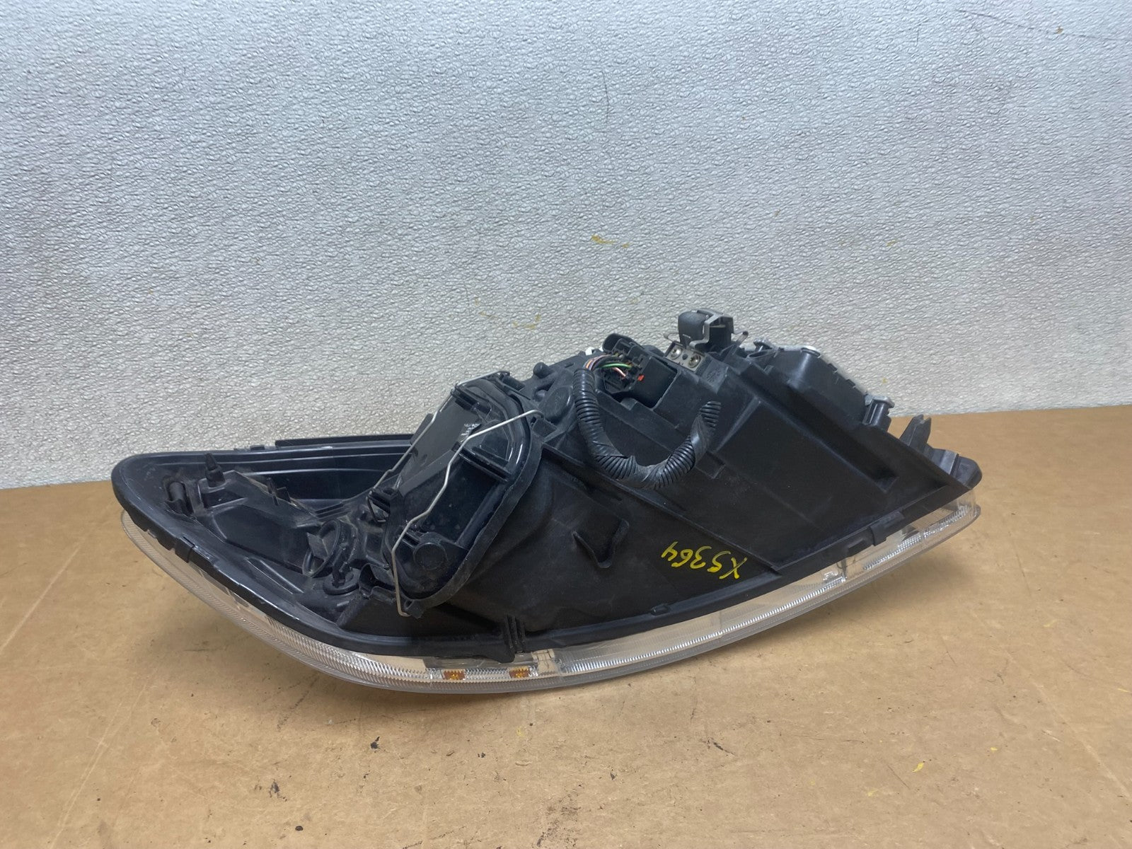 2011 2012 2013 Volvo C70 Left Driver LH Xenon HID Headlight Oem X5364 DW10