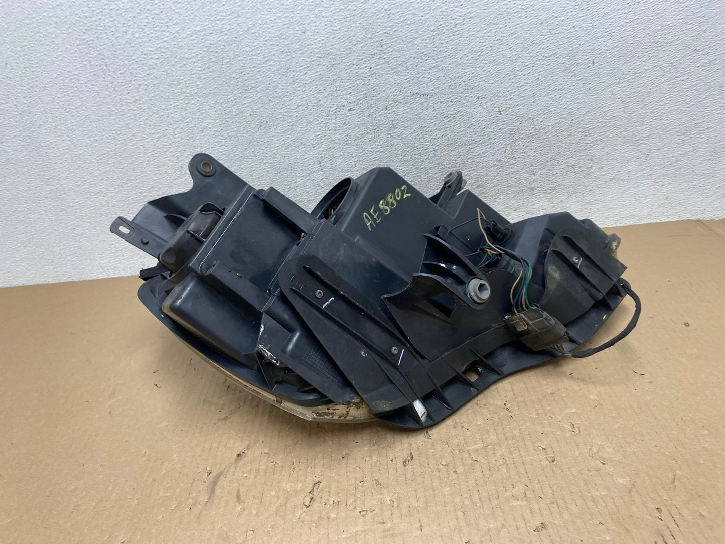 2007 to 2012 Gmc Acadia Halogen Headlight Left Driver LH Side AE8802 LK7