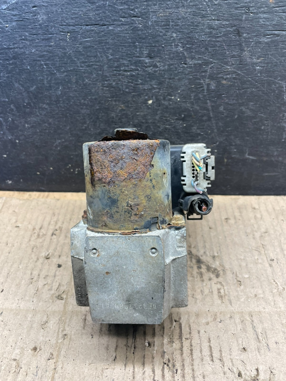 2004-07 Chevrolet Express ABS Pump Control OEM 13567136 Module S4470 DG2