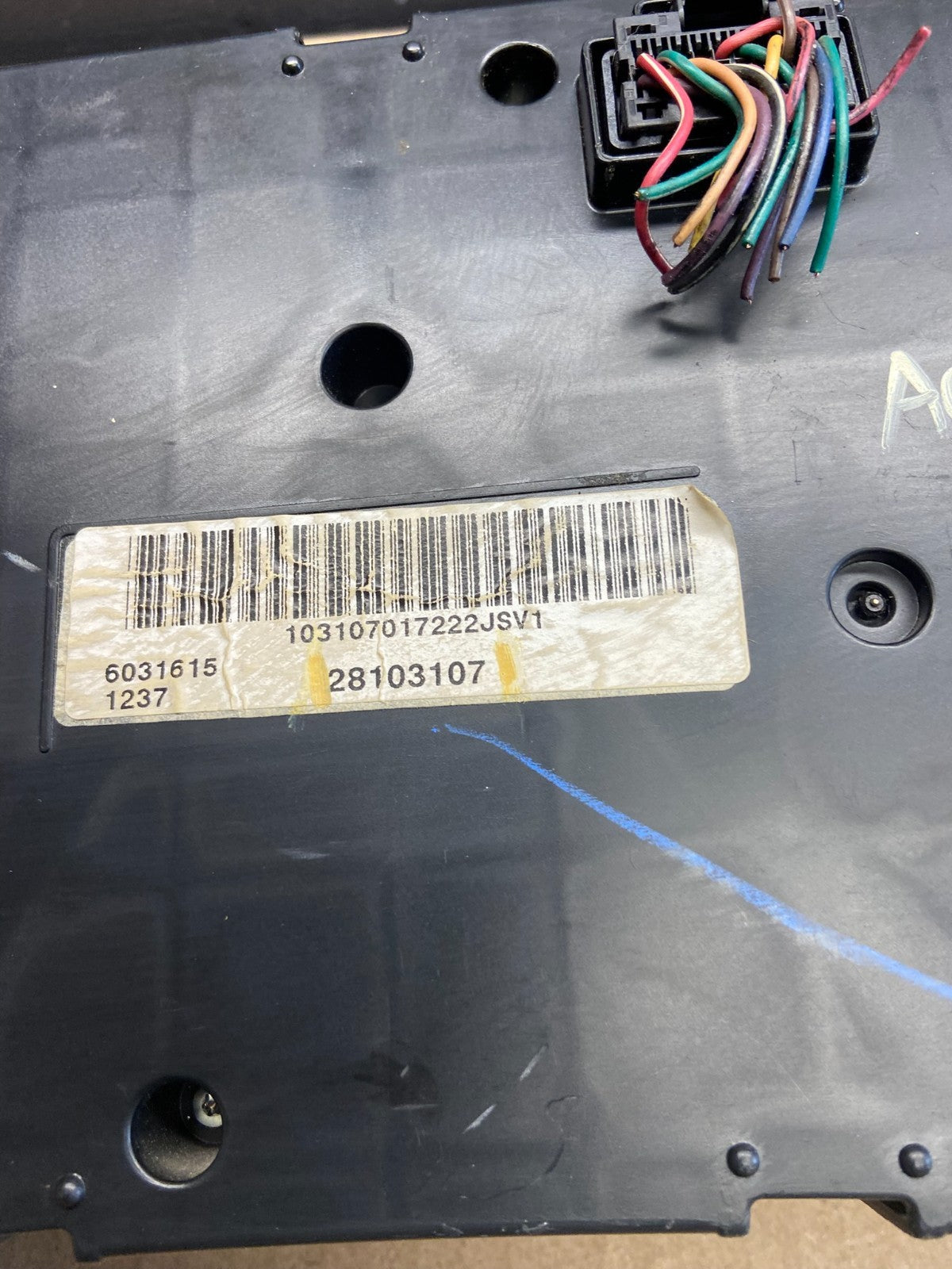 2007 to 2013 Chevrolet Silverado Suburban Cluster Gauge Speedometer OE ac6097 DG5