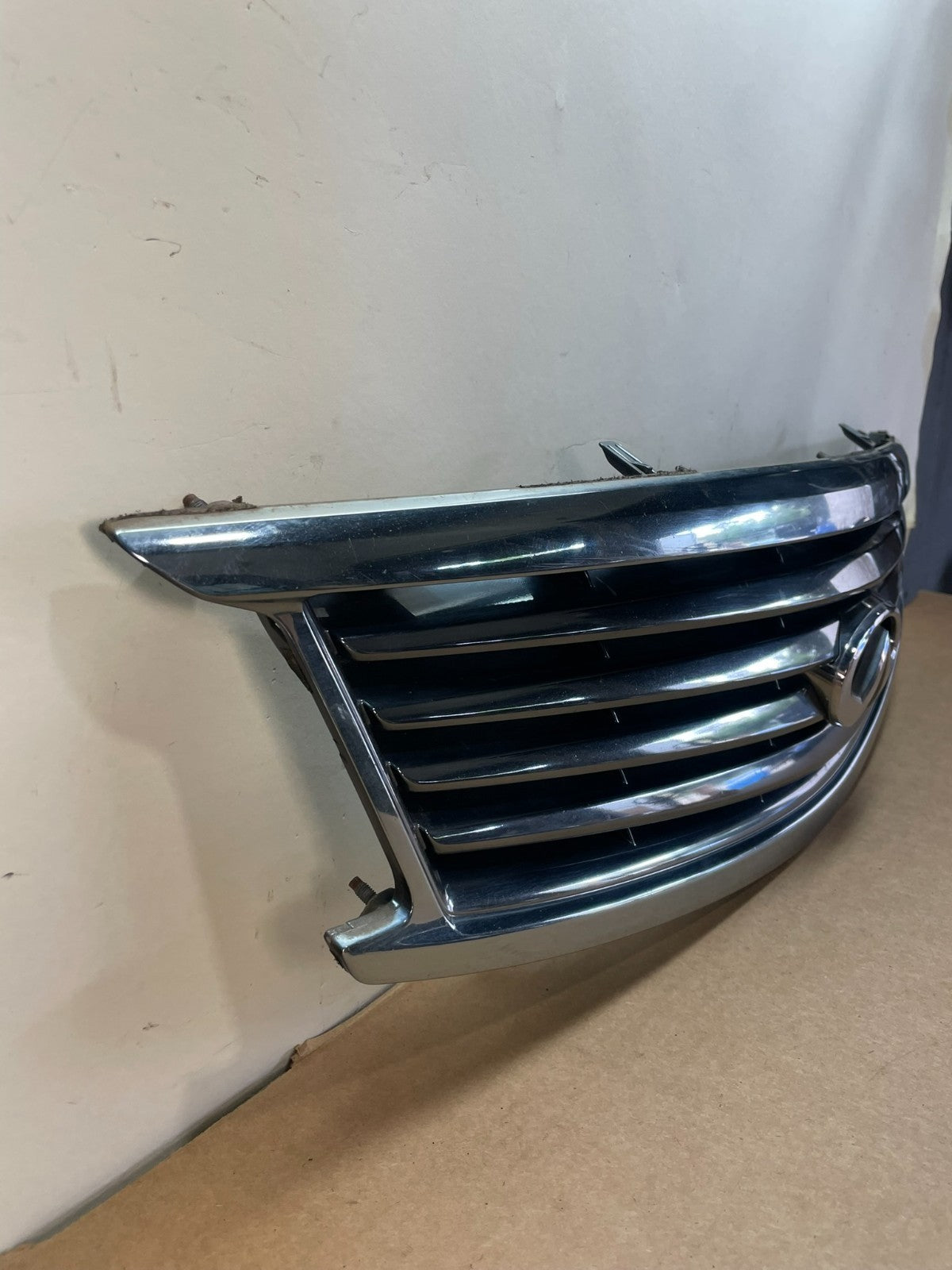 2010 to 2015 Infiniti G37 Front Upper Grill Grille af8557 DG2