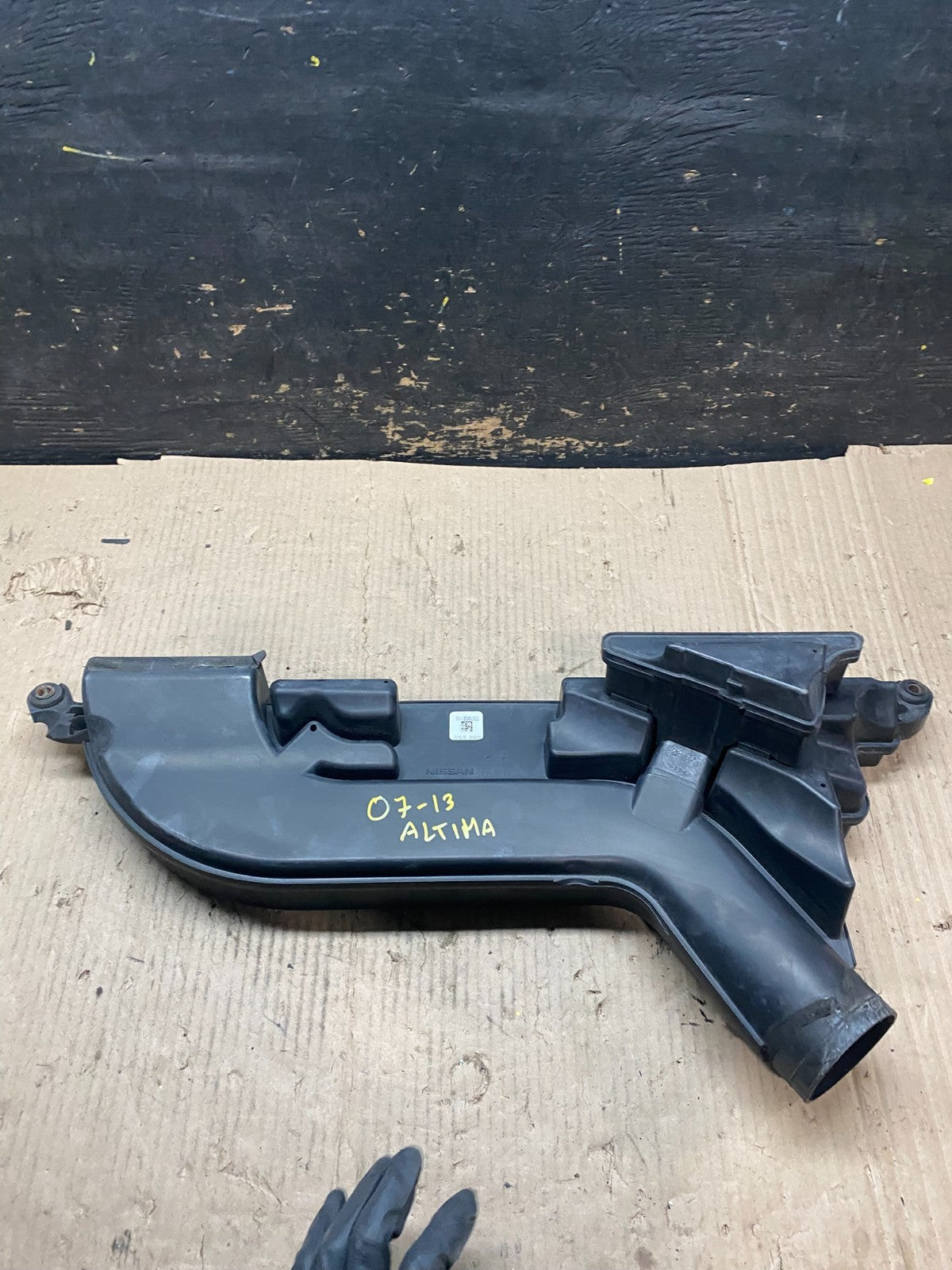 2007 to 2013 Nissan Altima 2.5L Air Duct Tube Resonator 16554-JA000 OEM V3980 DG5