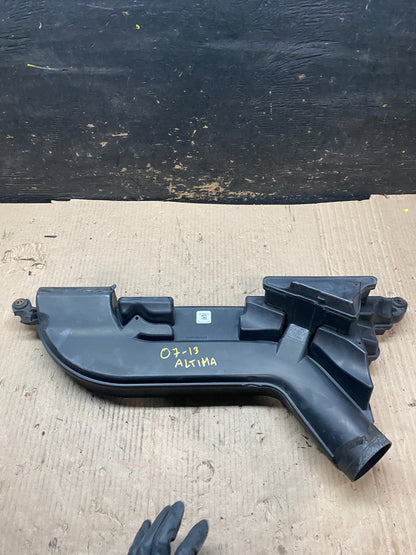 2007 to 2013 Nissan Altima 2.5L Air Duct Tube Resonator 16554-JA000 OEM V3980 DG5