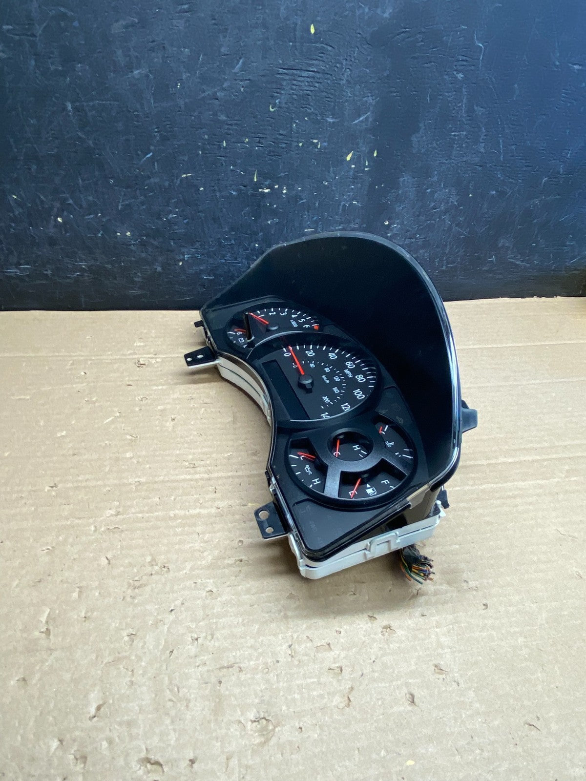 2005 to 2007 Nissan Armada Speedometer Cluster Gauge ag6307 DG2