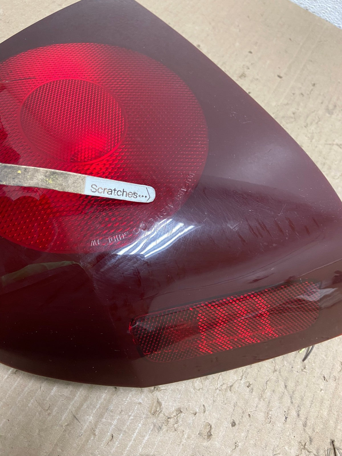 2000 - 2005 Chevrolet Impala Left Driver Lh Side Tail Light AE9766 LK3
