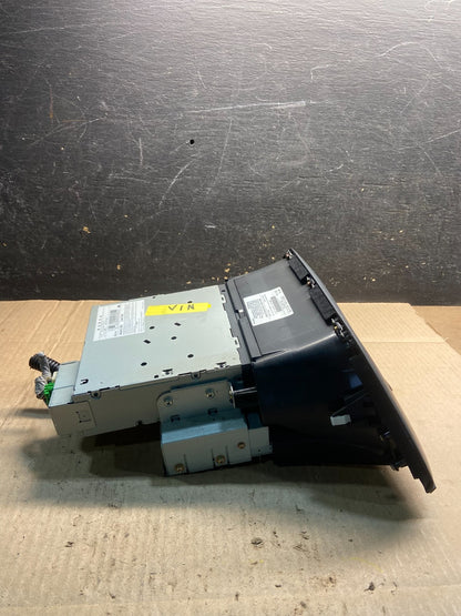 2005-2006 Honda Odyssey Information Display Screen 39810-SHJ-A010-M1 Y7641 DG2