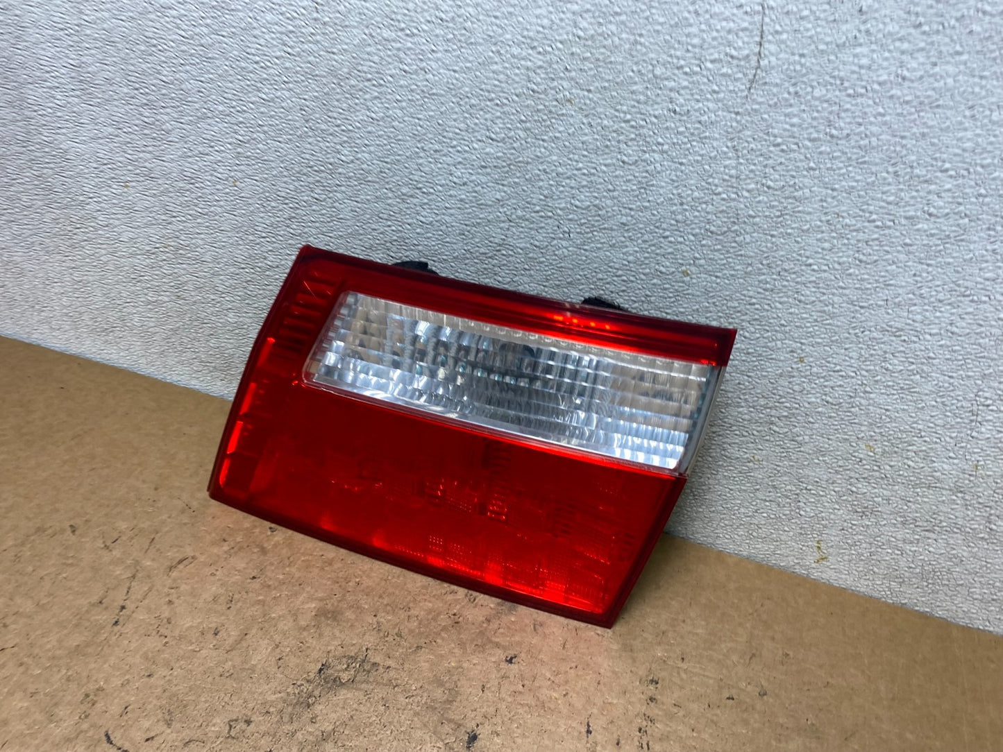 2005 2006 2007 Honda Odyssey Inner Right Passenger RH Tail Light S9493 DW1