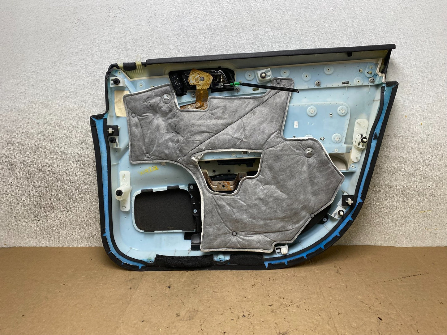 2009-2012 Lincoln MKS Left Driver Side Front Door Interior Trim Panel W9212 DG6