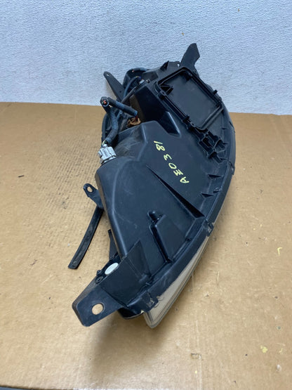 2006 to 2010 Toyota Sienna Right Passenger Rh Side Headlight Halogen AE0381 DW9