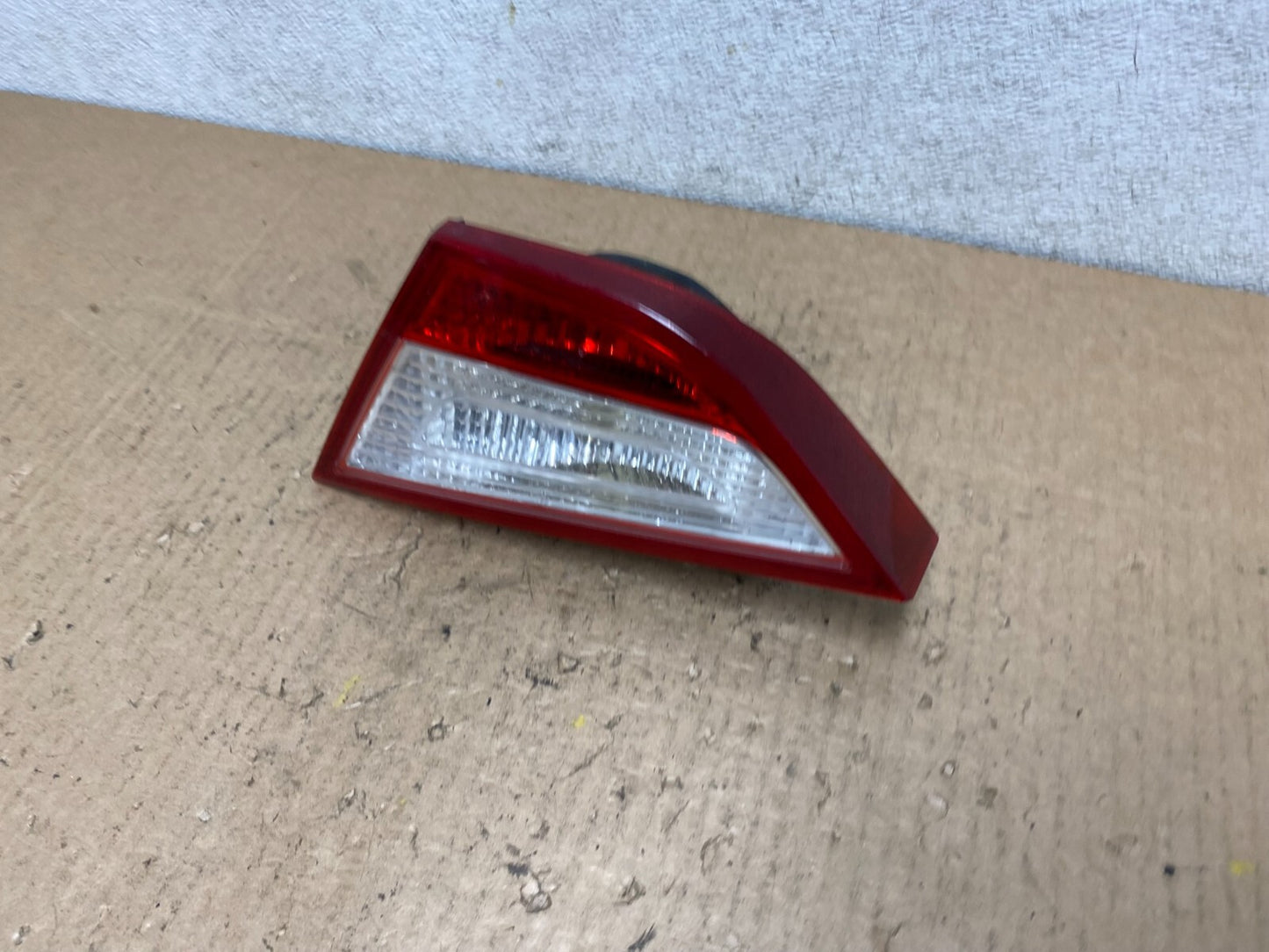 2011 to 2014 Hyundai Sonata Right Passenger Rh Inner Tail Light Oem L8715 DW1