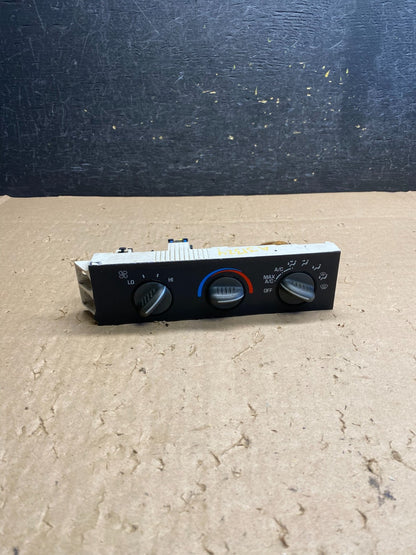 2001 - 2007 GMC Chevrolet Express 1500 Climate Control A/C aj1324 DG0