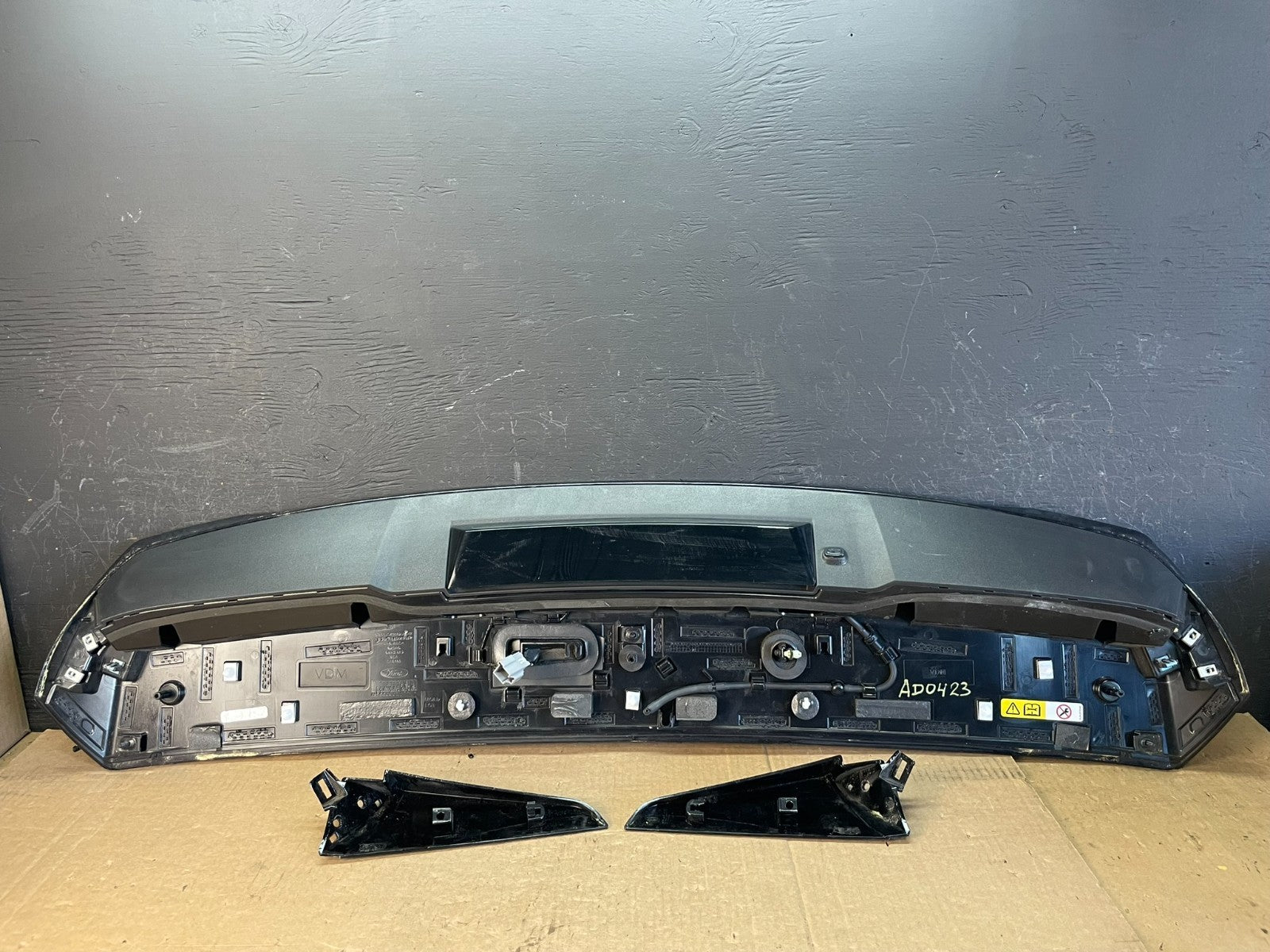 2020 to 2023 Ford Explorer Rear Liftgate Spoiler Wing AD0423 DG5