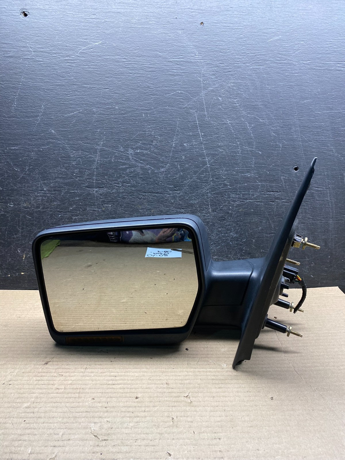 2004 to 2008 Ford F150 Left Driver LH Side View Door Mirror AH9705 DG8