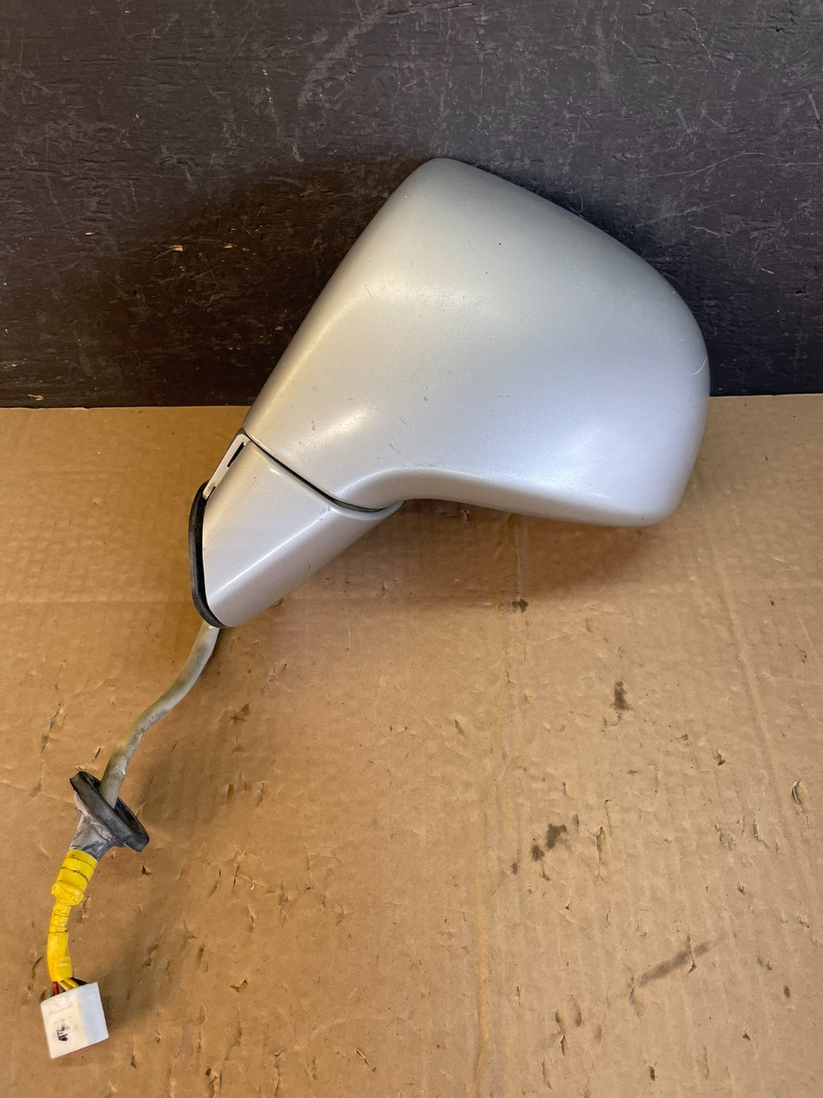 2007 - 2009 Kia Rondo Left Driver Side View Door Mirror AC99020