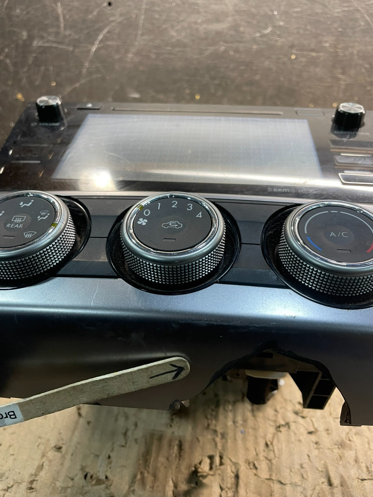 2016 2017 Subaru Impreza Crosstrek Radio Dash Screen Display x8490 DG3