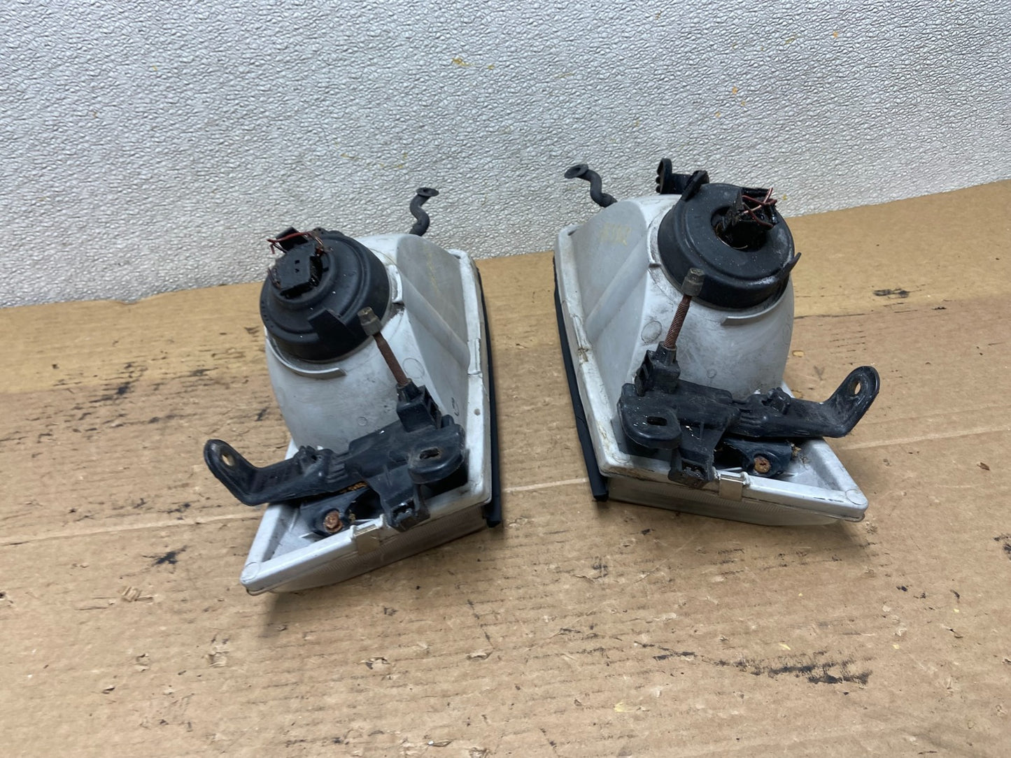 1997 1998 1999 Toyota Camry Left+Right Side Set Halogen Headlights AB3362 DW6