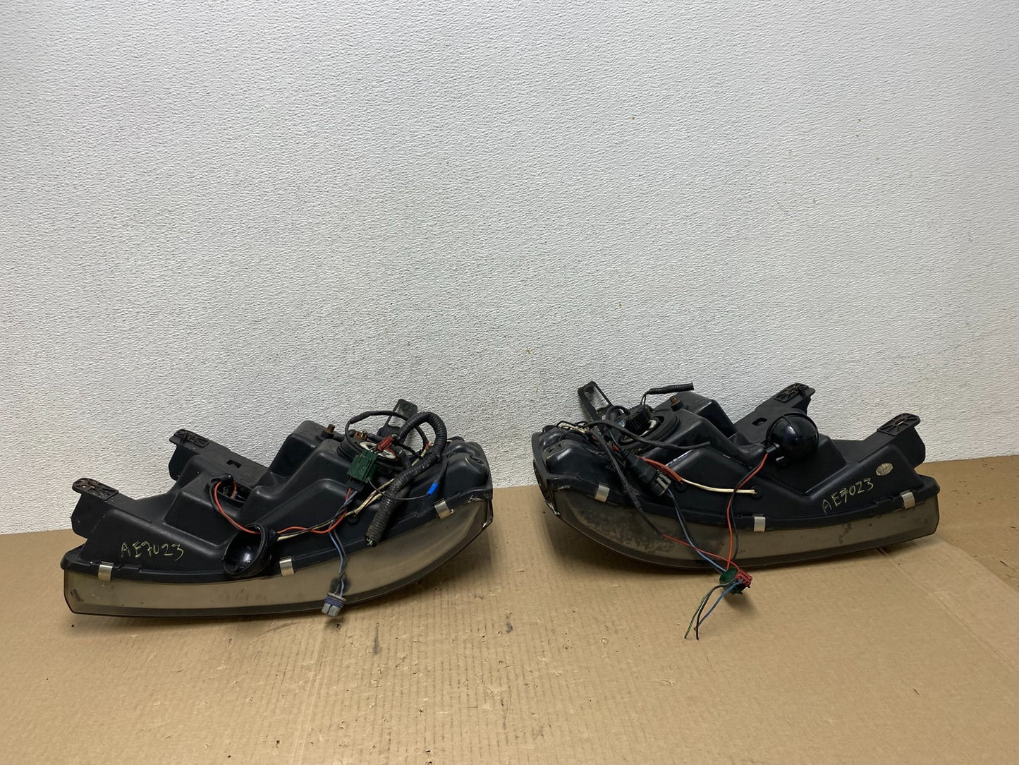 2004 to 2008 Ford F150 F-150 Left+Right Set Side LED Headlights AE7023 DG6