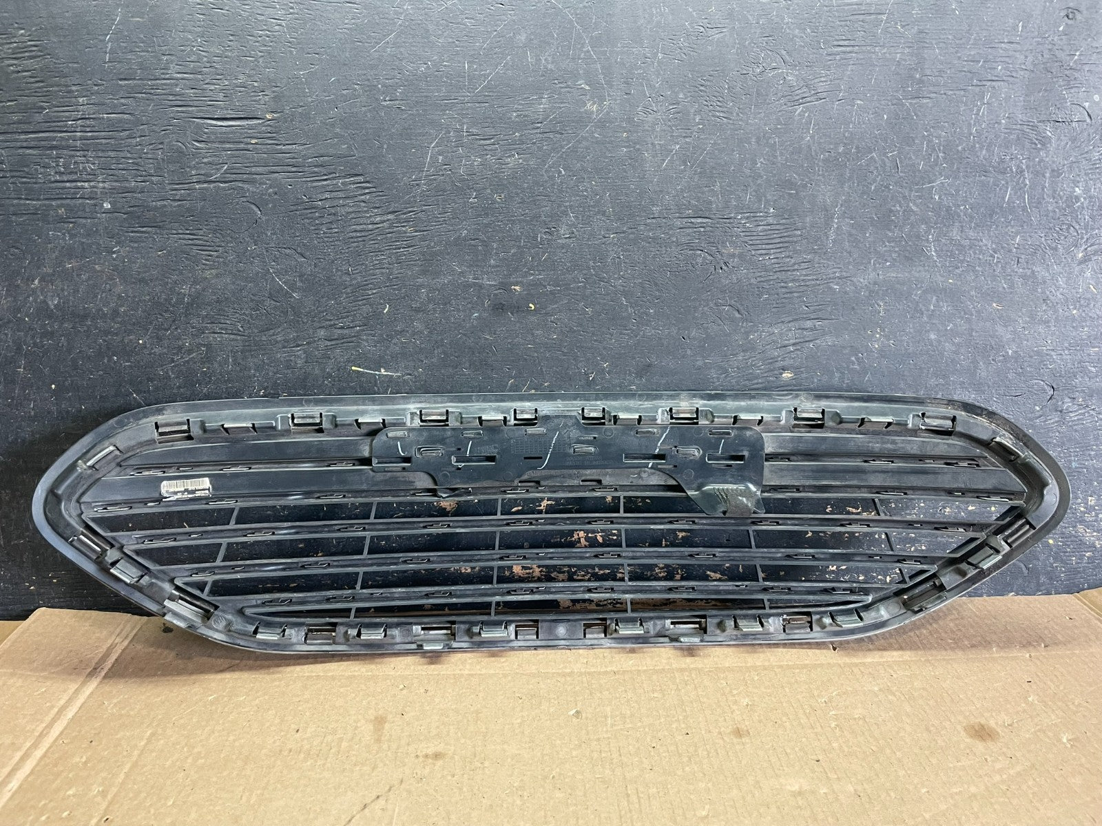 2014 to 2019 Ford Fiesta Front Upper Grille Grill Oem AB3030 DG3