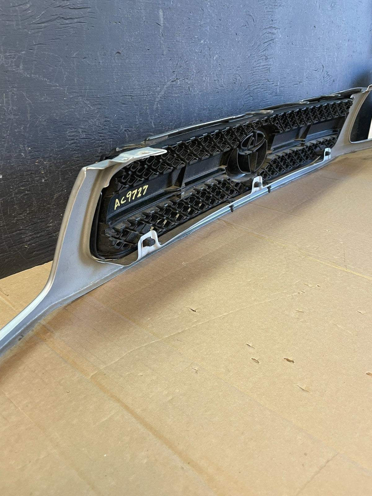 2006 2007 2008 Toyota RAV4 Front Upper Grill Grille AC9727 DW5