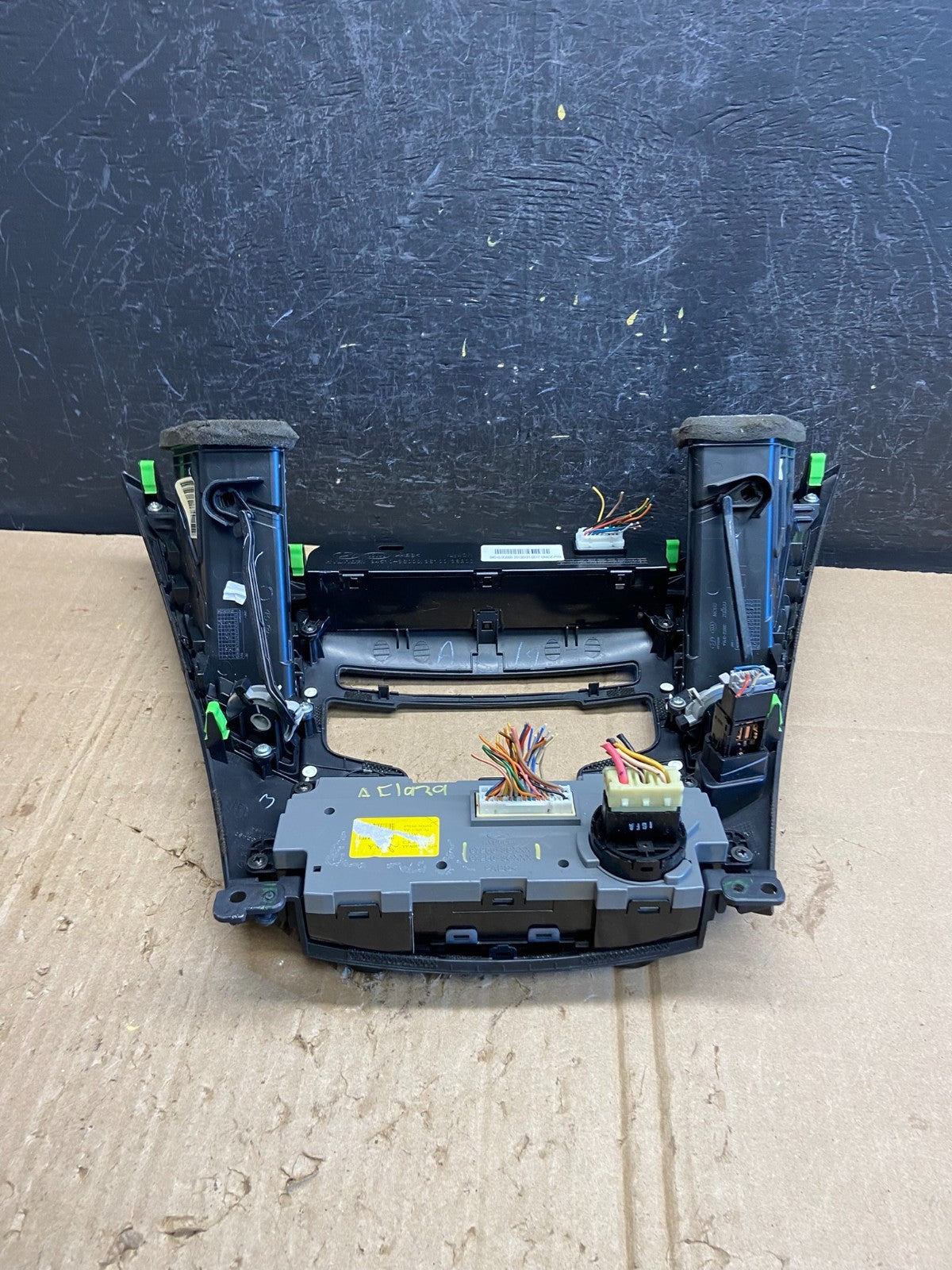 2011 - 2014 Hyundai Sonata Center Radio Climate Control Air Vent Bezel AE1939 DG5
