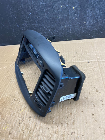 2006 - 2009 Hyundai Accent Center Radio Hazard Air Vent Bezel AD1970 DG2