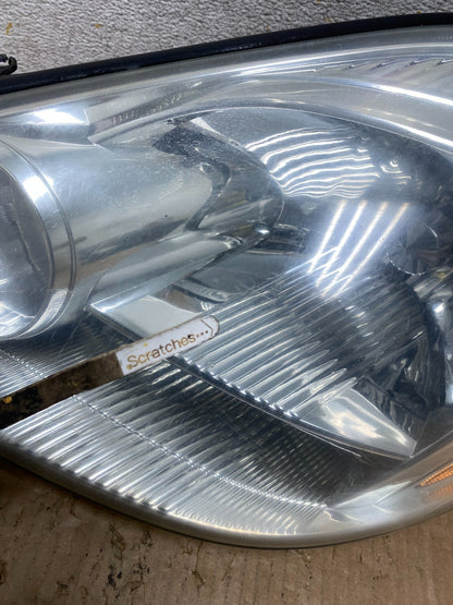 2004-2005 Toyota Sienna Left Driver LH Side Halogen Headlight AI9037 DW3