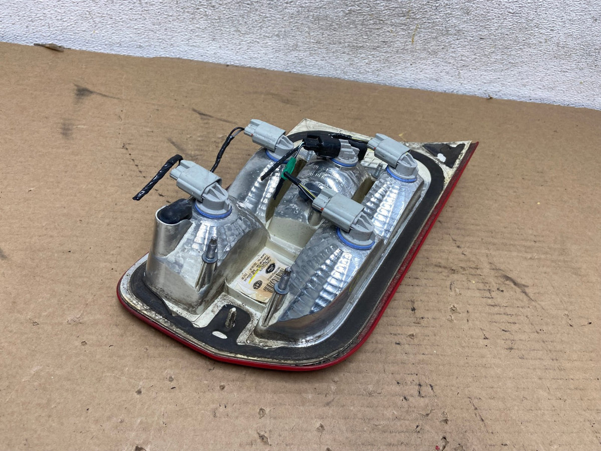 2007-2009 Lincoln Zephyr MKZ Right Passenger Side Tail Light Inner AH4246 LK4