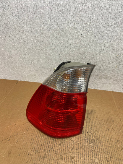 2004 2005 2006 BMW E53 X5 Left Driver Lh Side Tail Light AE1557 LK0