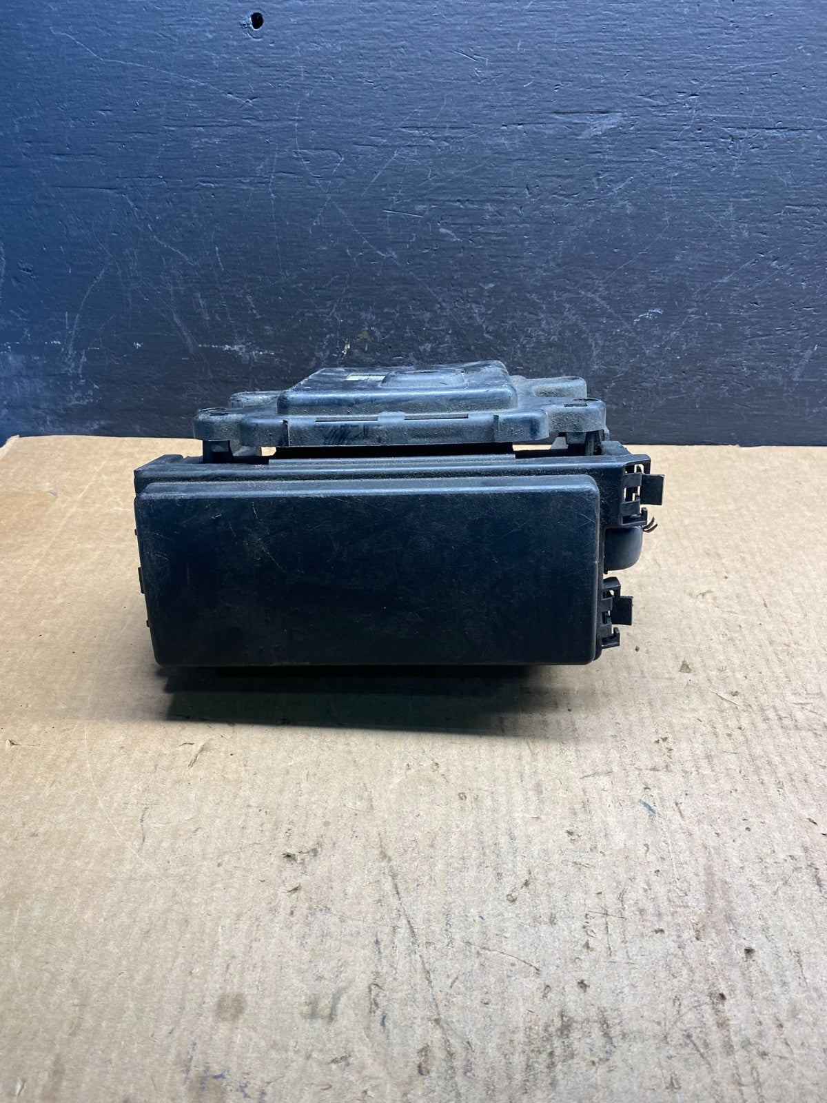 2005 Jeep Grand Cherokee Integrated Power Fuse Box BCM Body 04839337ac AC7012 DG5