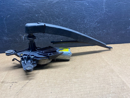 2011 to 2019 Ford Explorer Rear Windshield Wiper Motor AD7527 -DG1