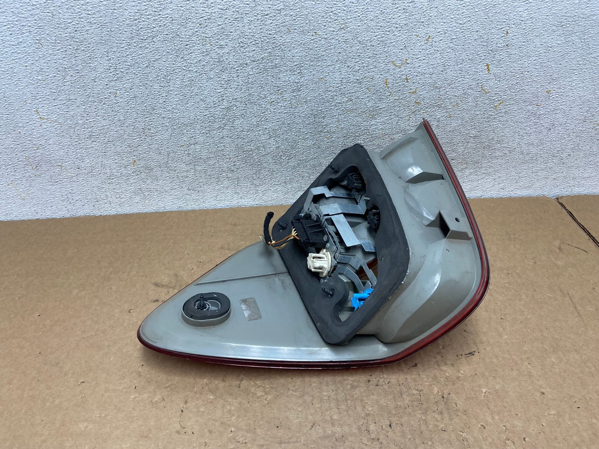 2006 - 2008 Mercedes ML 350 Ml-Class Left Driver Lh Tail Light AI3548 LK6