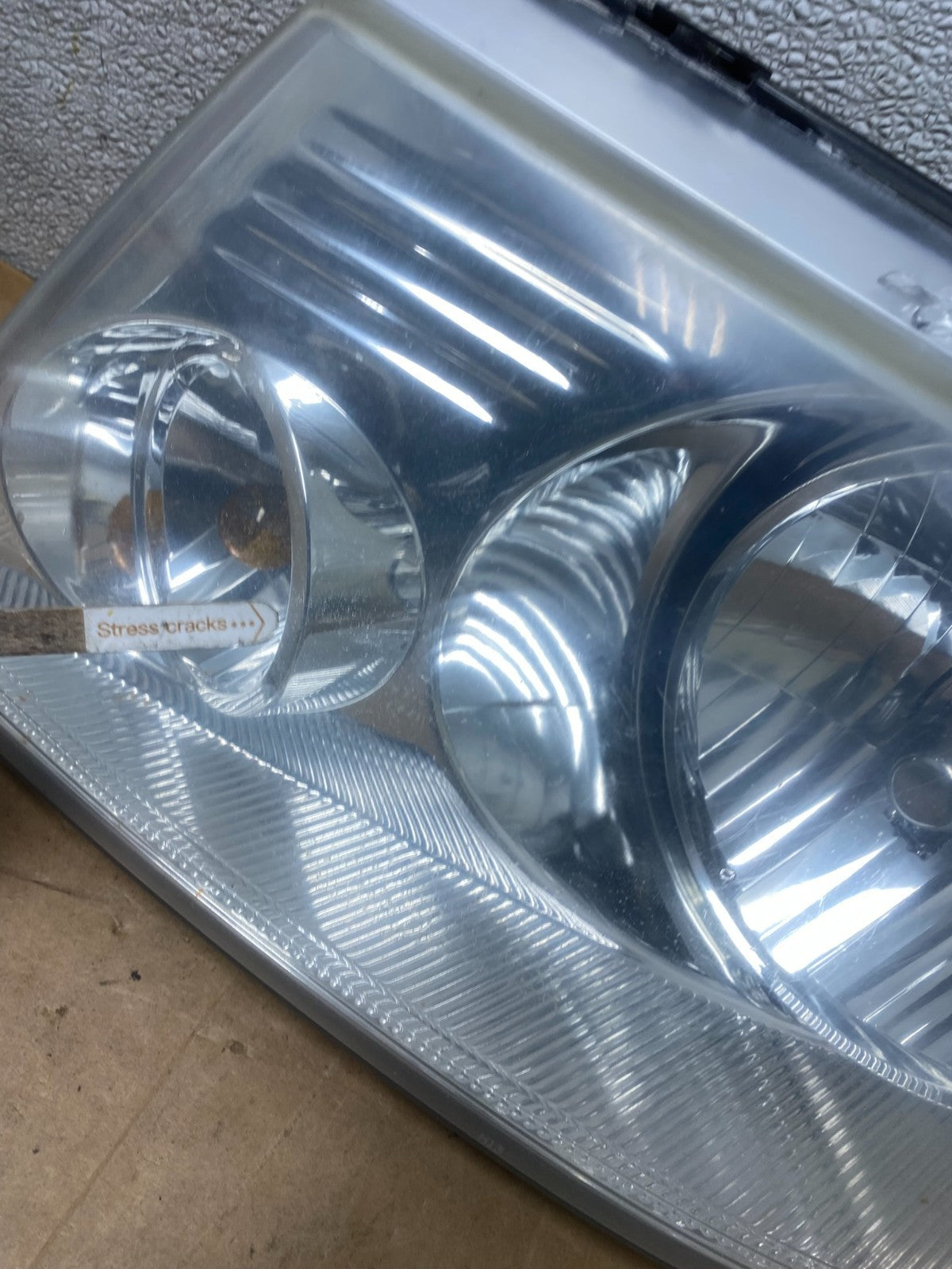 2004 to 2008 Ford F-150 F150 Left+Right Halogen Headlights X5608 DW10