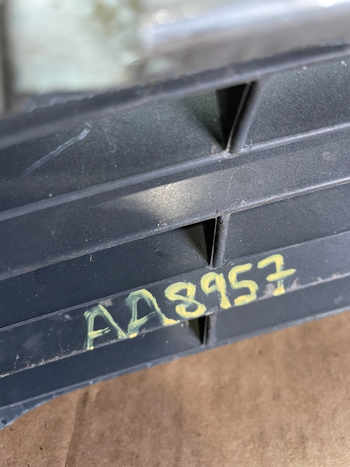 2000 to 2001 Toyota Camry Grille Chrome Shell w/ Black Insert AA8957 DG10