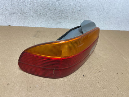1998 to 2002 Chevrolet Prizm Left Driver Lh Side Tail Light af9646 DG2