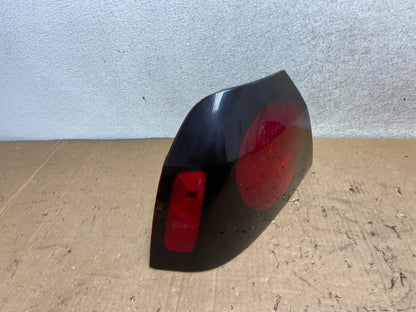 2000 - 2005 Chevrolet Impala Left Driver Lh Side Tail Light AI9209 LK2