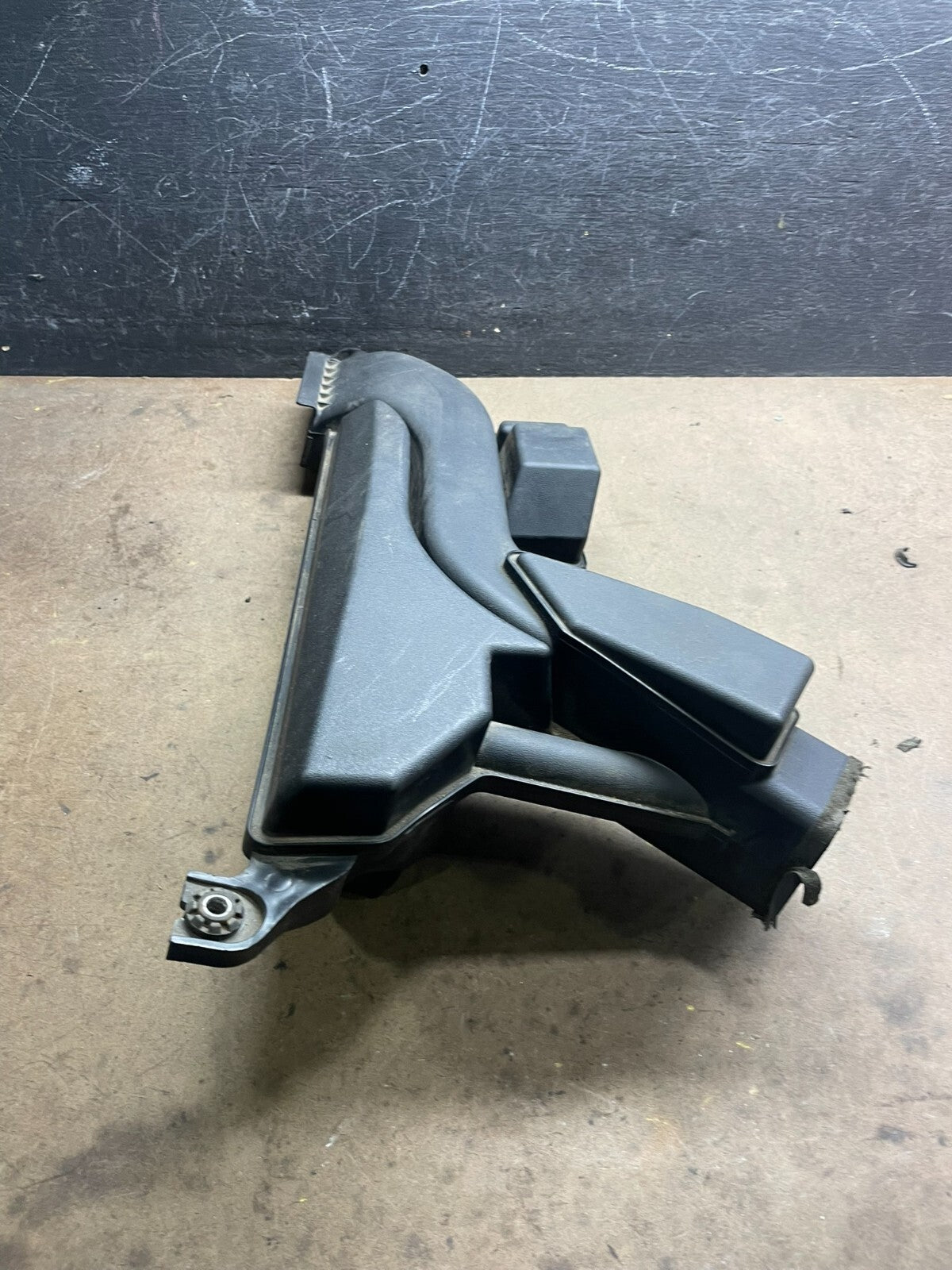 2013 to 2018 Nissan Altima 2.5L Front Air Cleaner Intake Duct Tube M5149 DG2