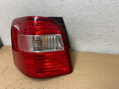 2005 2006 2007 Ford Freestyle Left Driver LH Tail Light AB6243 DG2