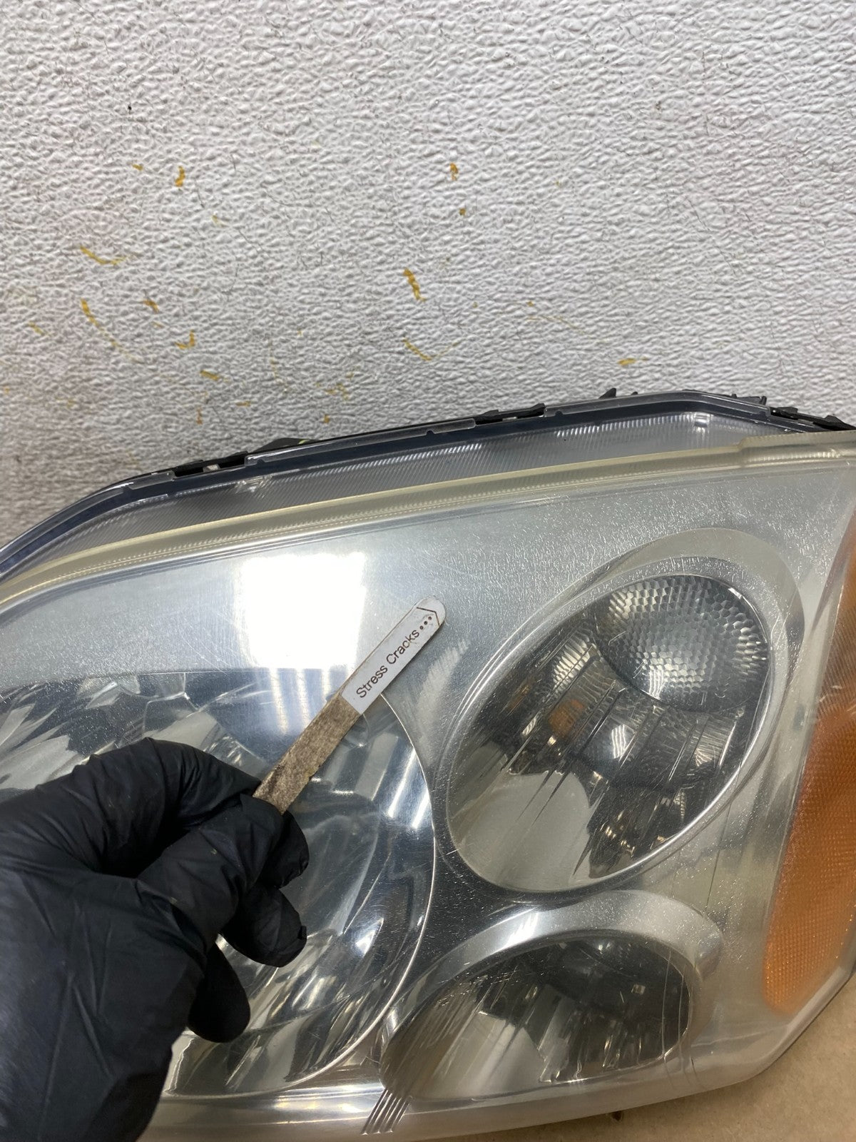 2004 to 2009 Mitsubishi Galant Left Driver LH Headlight Halogen AH8262 DW3
