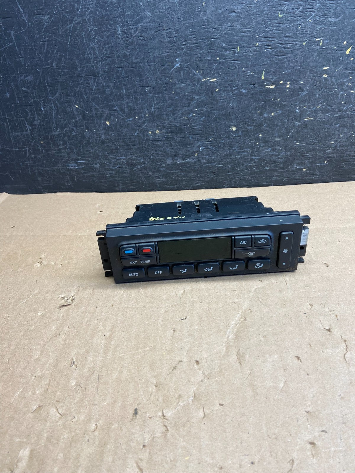 2005 2006 2007 Ford F250 F350 SD Automatic Heater A/C Climate Control ai6374 DG0