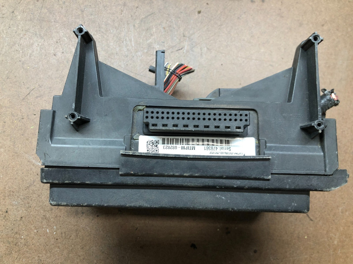 2006 Jeep Grand Cherokee Integrated Power Fuse Box Body Control Module R6373 DG2