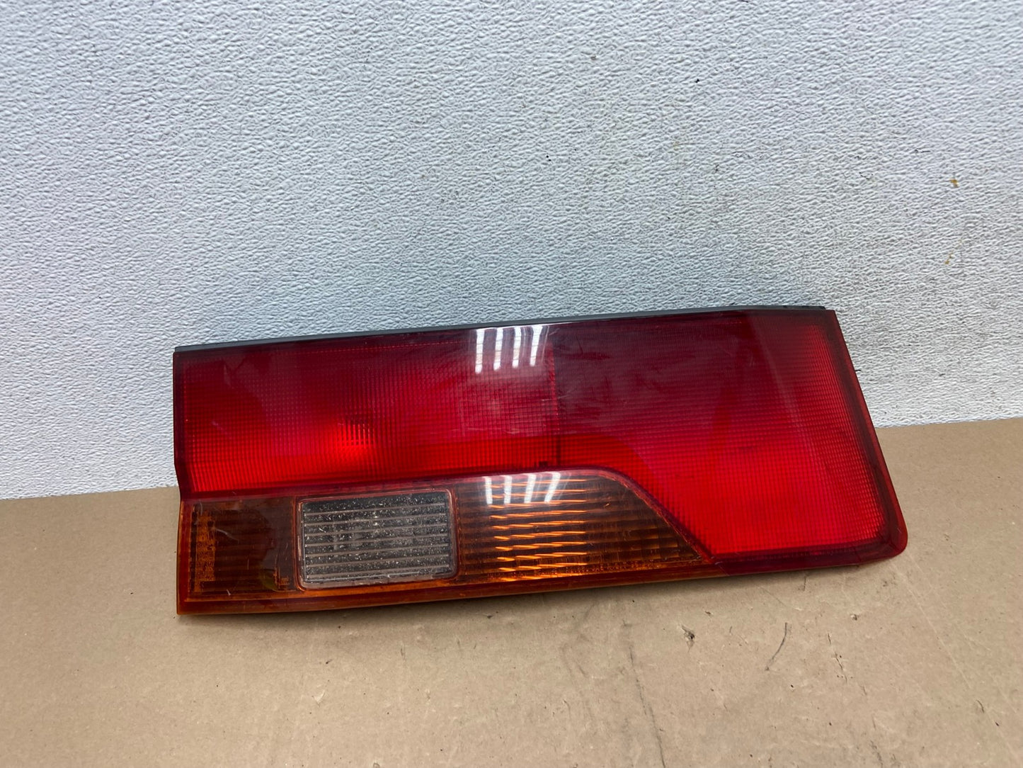 1999 2000 2001 Honda Odyssey Left Driver LH Tail Light Inner AE6734 LK0