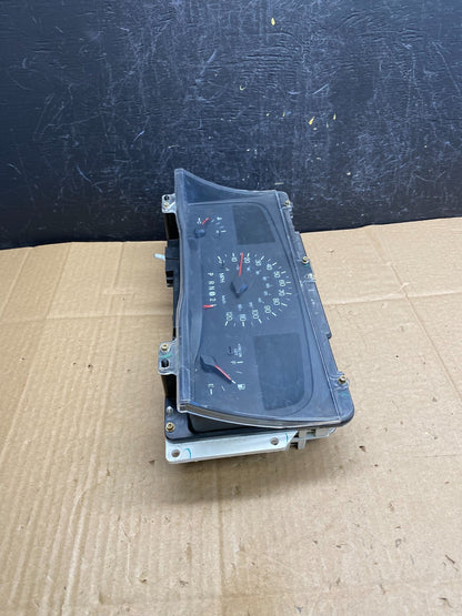 1998 to 2002 Lincoln Town Car Speedometer Gauge Cluster ac9393 DG2