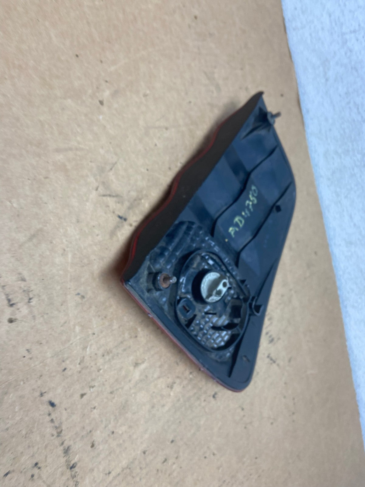 2001- 2004 Toyota Sequoia Driver Left Side Tail light Inner AD4780 LK6
