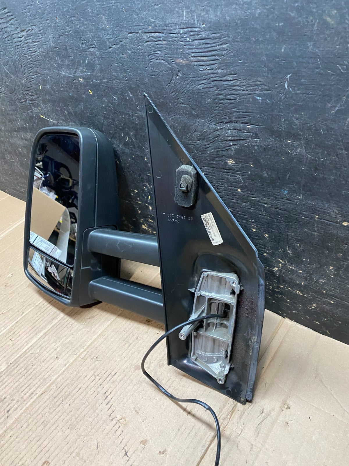 2007 to 2017 Freigtliner Sprinter Left Driver LH View Door Mirror V9761 DG9
