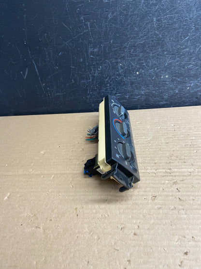 1999 to 2002 Chevrolet Silverado HVAC Heater Climate Control Module AG0378 DG1
