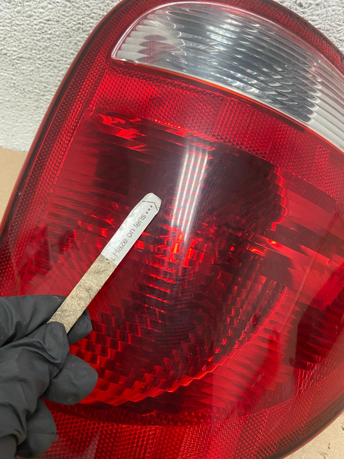 2004 - 2007 Dodge Grand Caravan Right Passenger Side Tail Light AG4771 LK4