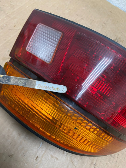1993 - 1996 Ford Escort Left Driver LH Side Tail Light AI9159 LK3
