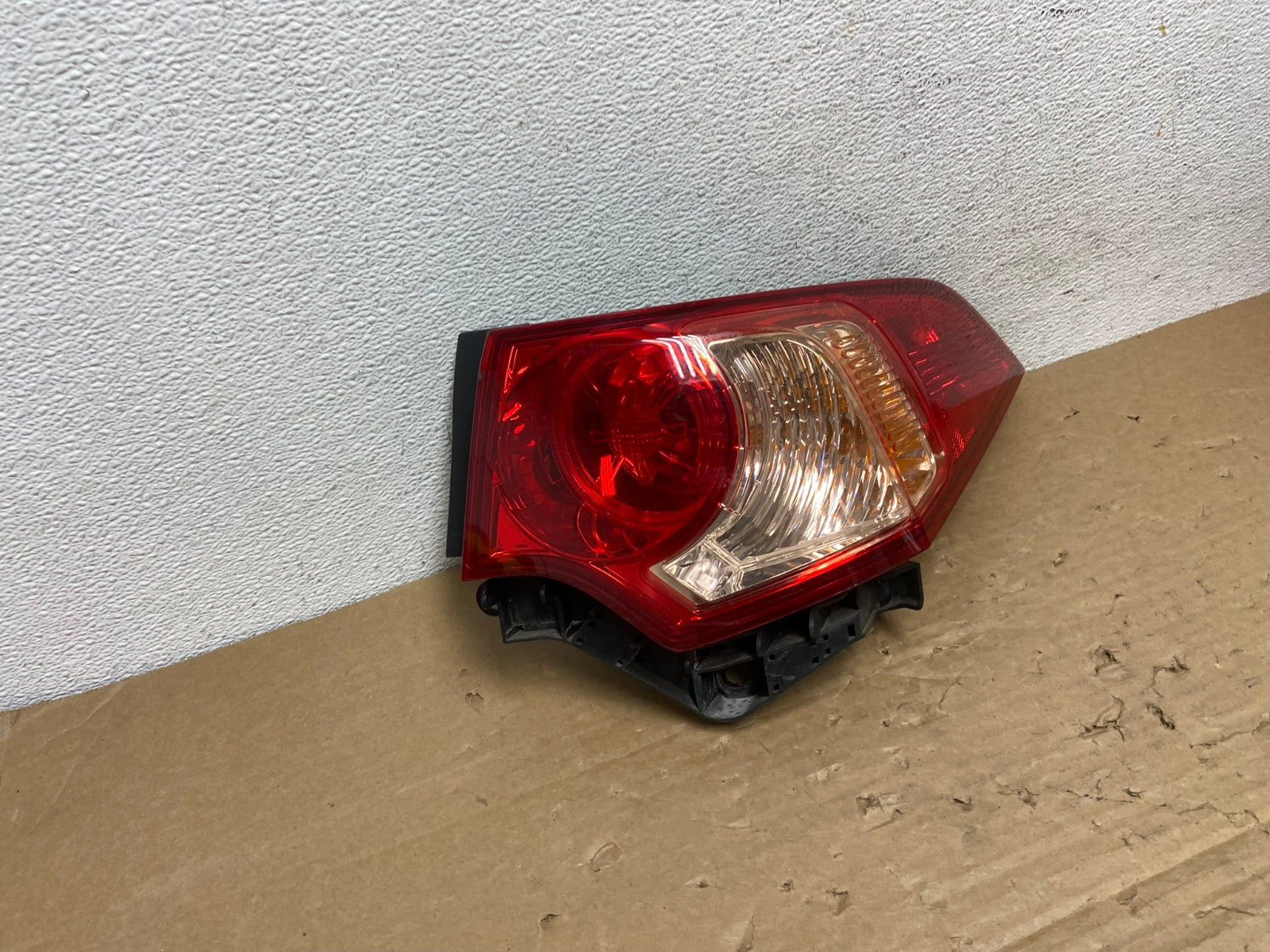 2009 2010 Acura Tsx Sedan Right Passenger Rh Side Tail Light AD4098 LK2
