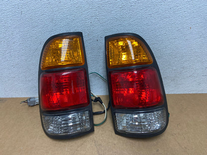 2000 to 2004 Toyota Tundra Left+Right Tail Lights AE3092 LK0