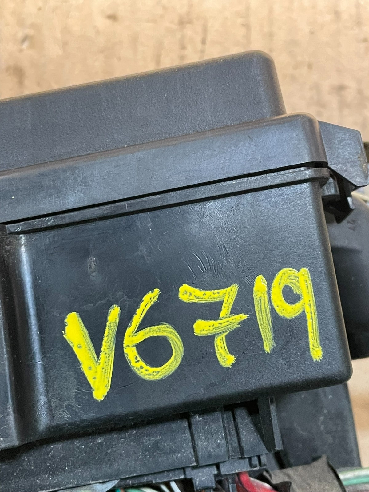 2009 Jeep Grand Cherokee Fuse Box Relay Panel BCM Body Control Module V6719 DG9